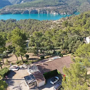 Bed & Breakfast La Pinede Du, Esparron-de-Verdon