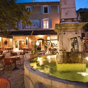 Le Vieux Chateau Hotel
